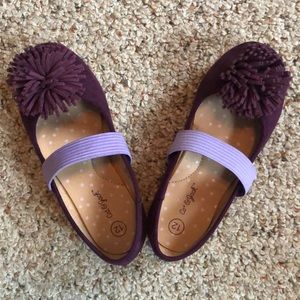 Girls Pom Pom dress shoes